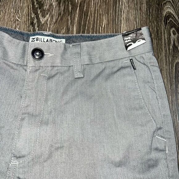 New Billabong Carter Shorts size 26 - Picture 2 of 4